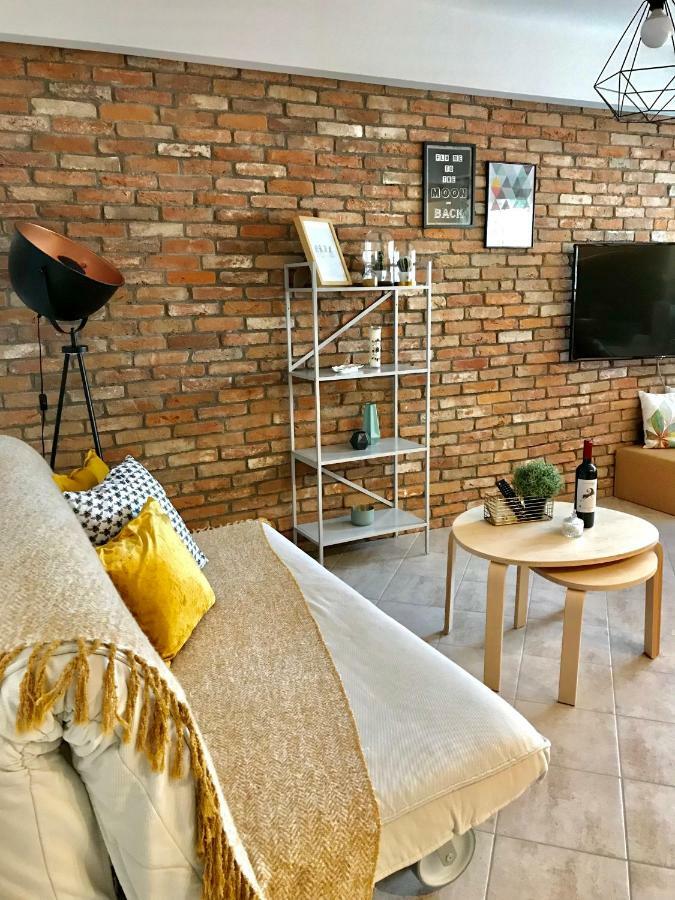 C&C Apartments アレクサンドルポリス エクステリア 写真